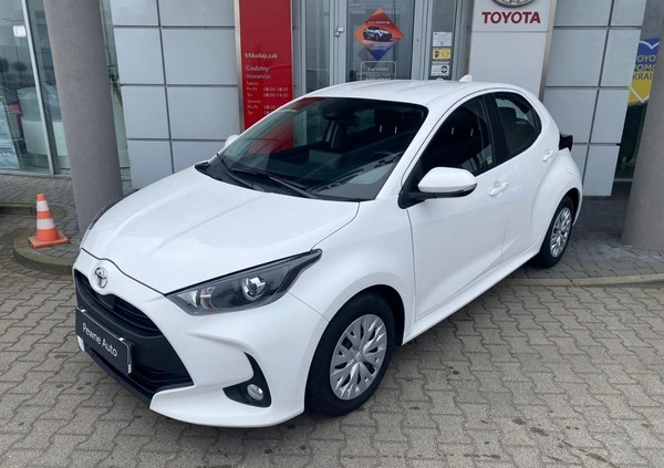 Toyota Yaris cena 67500 przebieg: 88613, rok produkcji 2022 z Szczuczyn małe 232